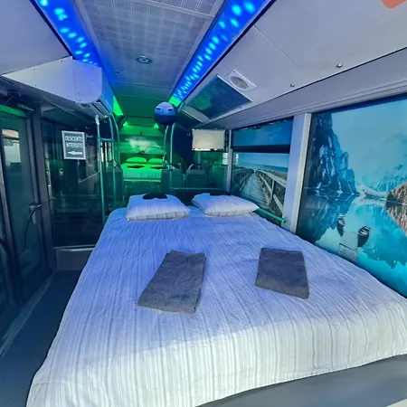 Nuit En Bus Insolite Pour Escapade Romantique Ou Familiale *